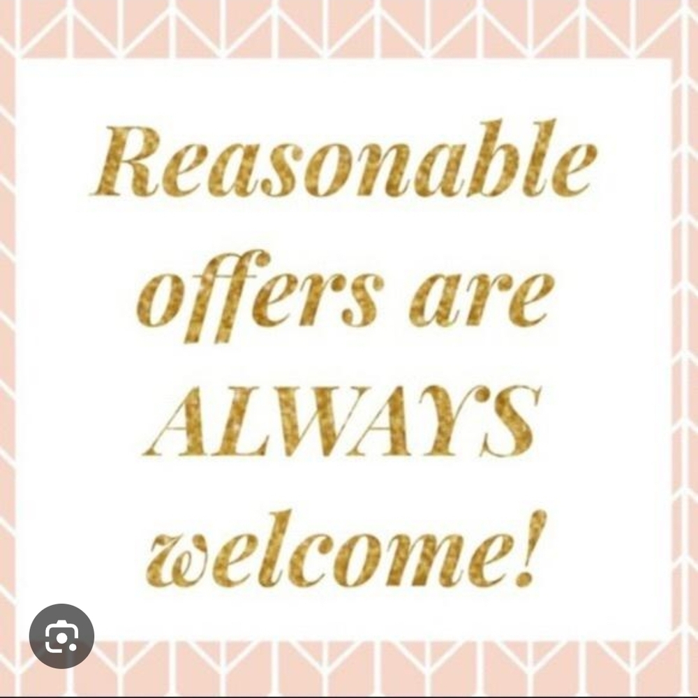 Gold Text Home Accent Sign
